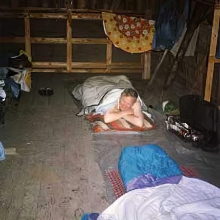 705_28I-full-enhance-4x-faceai